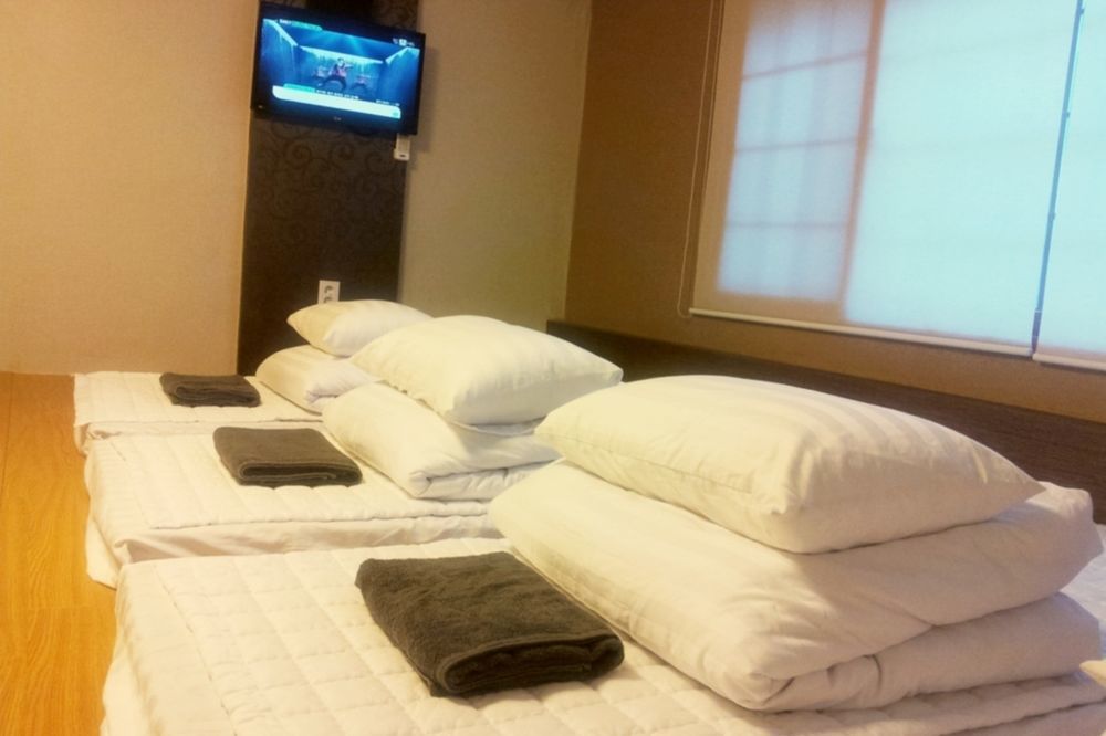 Twin Panda Guesthouse Сеул Экстерьер фото