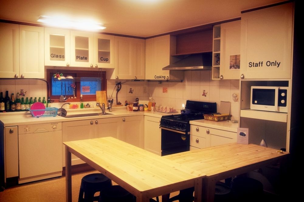 Twin Panda Guesthouse Сеул Экстерьер фото