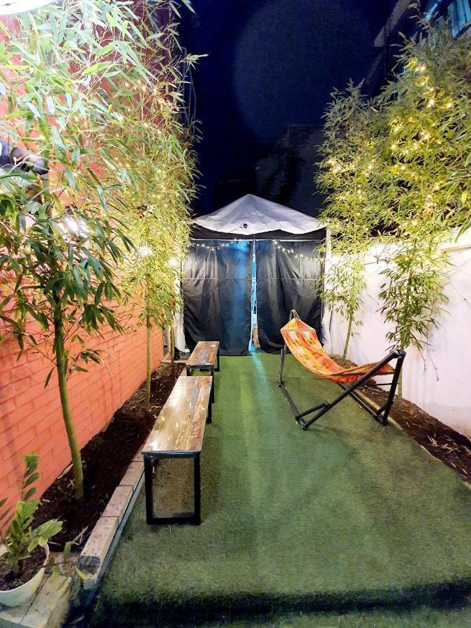 Twin Panda Guesthouse Сеул Экстерьер фото